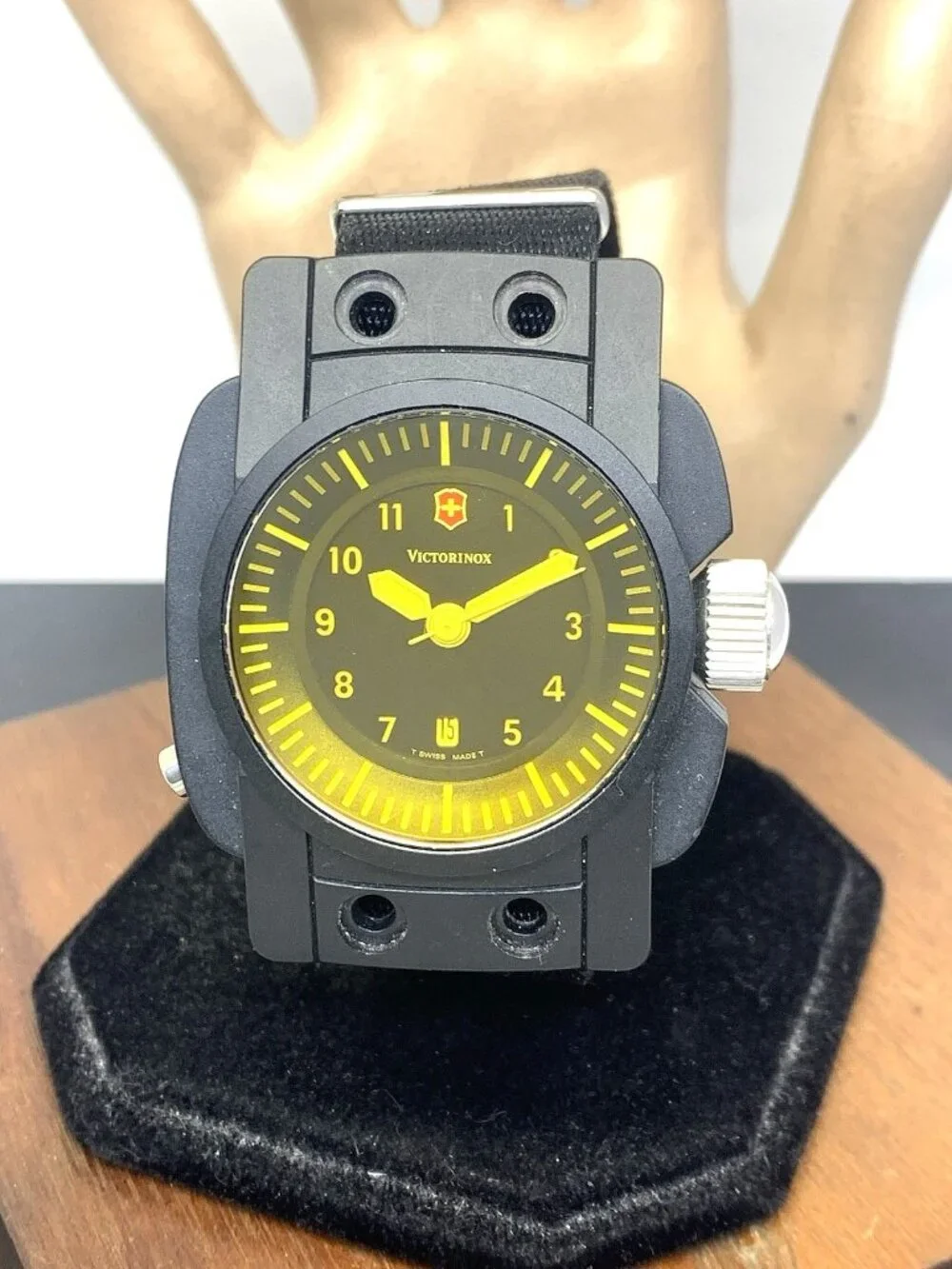 Victorinox Swiss Army Men's Watch Vintage Yellow Crystal Swiss Quartz Nylon 47mm